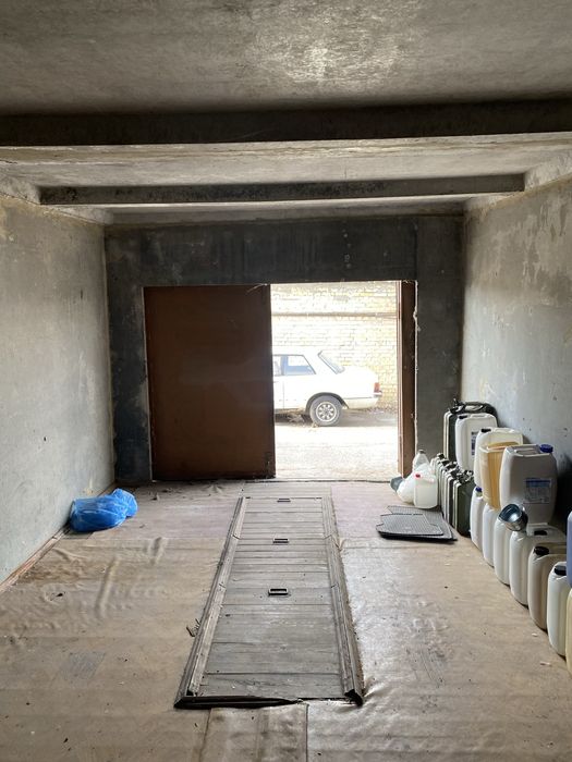 Гараж цегляний в ГБК Печерський, метро Видубичі