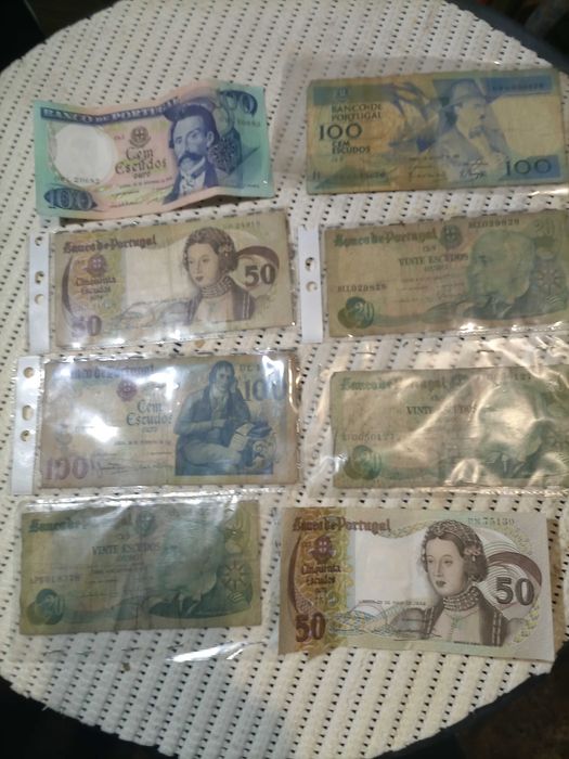 Notas e moedas de colecção