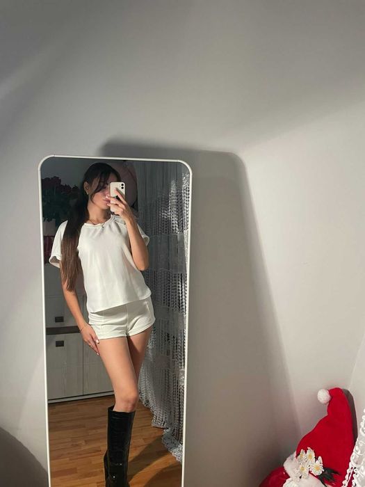 Костюм жіночий шортиками