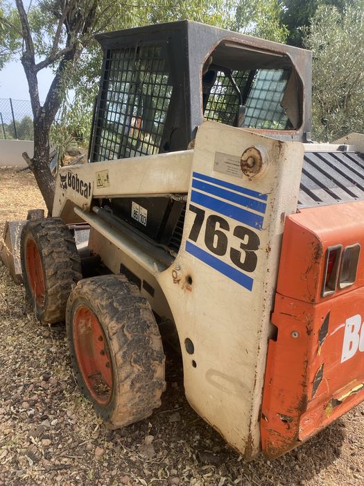 Bobcat a trabalhar