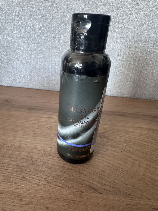 Масажна олійка сандалового дерева