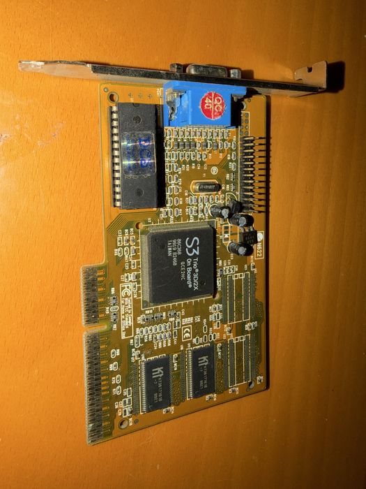 Відеокарта PCI S3 Trio3D/2X 4MB VGA ретро 1997