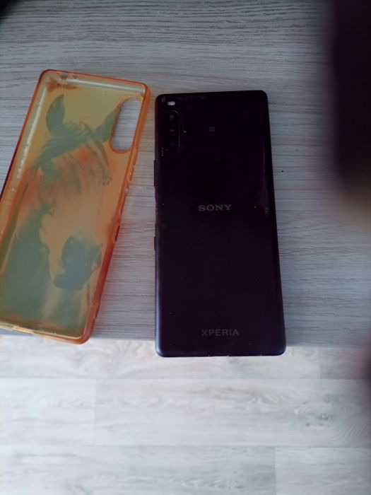 Telefon Sony Xperia L4