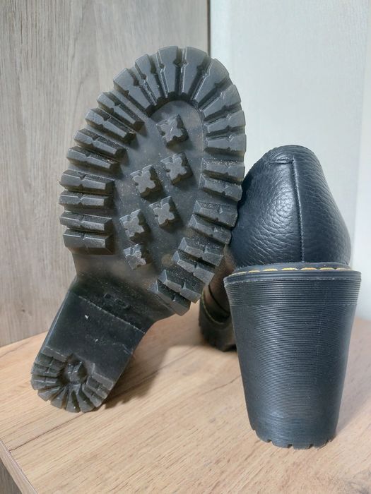 Женские туфли Dr. Martens ботильены