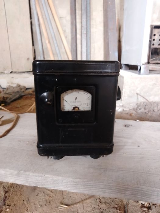 Продам вольт метр