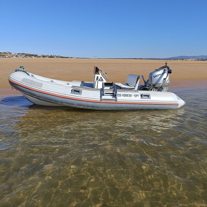 Semirigido Valiant V400