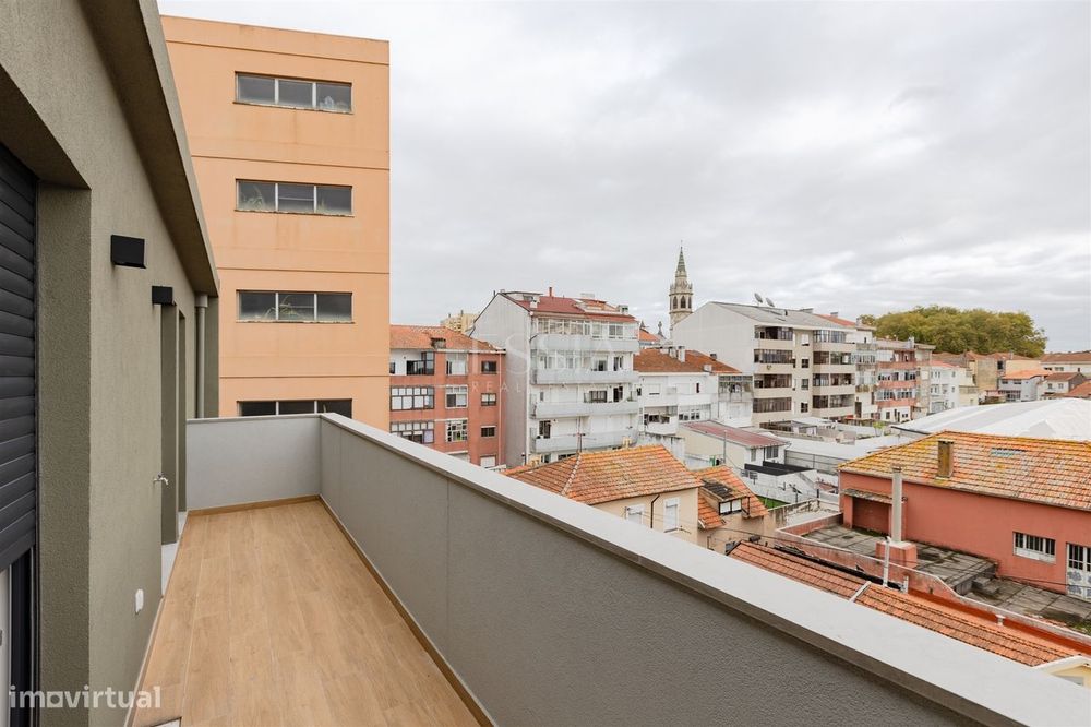 Penthouse T2 com Terraço | Centro da Baixa do Porto