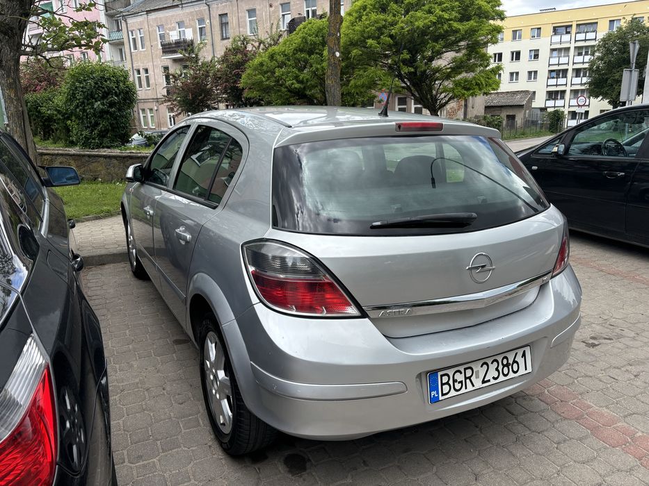 Opel Astra 1.6gaz 2007r