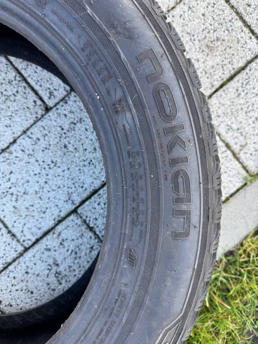 Nokian 215/60/r17