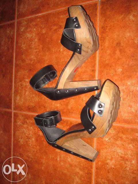 sandálias  para senhora 10€