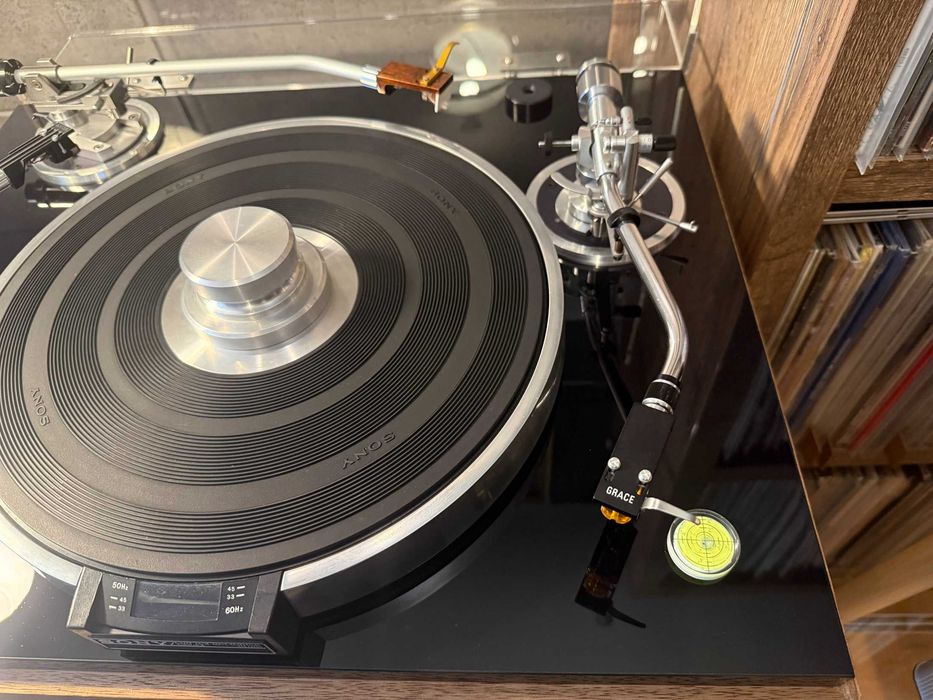 Gramofon wieloramienny