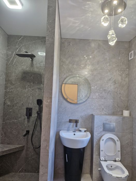 Продаж будинку в центрі Старого міста