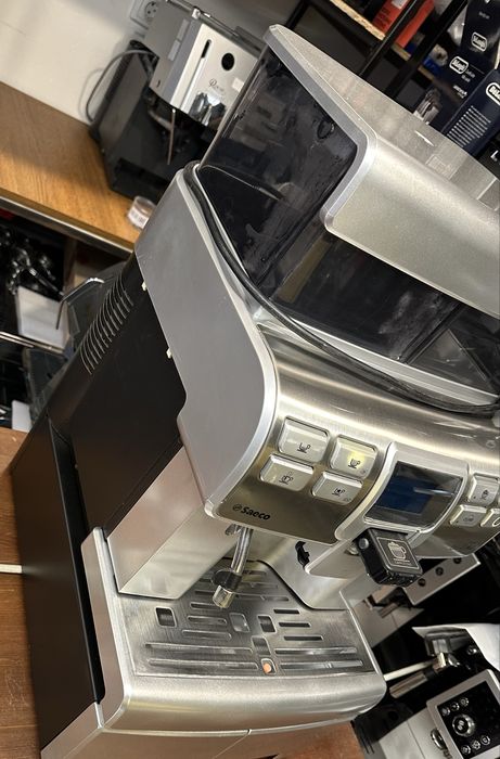 Кофемашина Saeco
