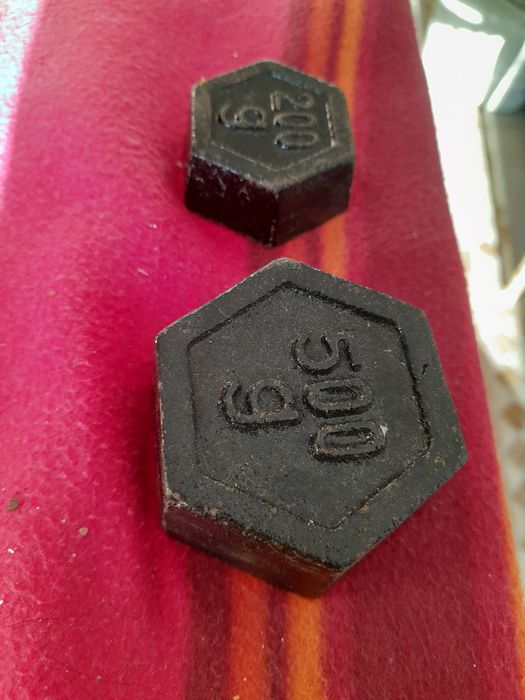 Pesos de 200g e 500g