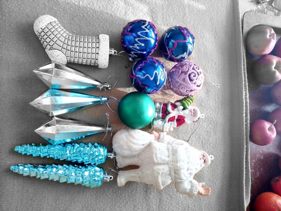 Новогодние игрушки