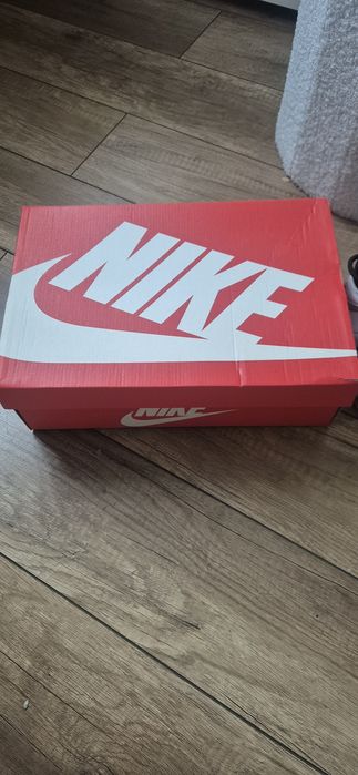 Nike air more uptempo 96