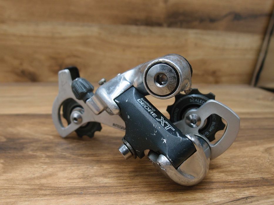 Shimano Deore XT RD-M739 tylna przerzutka shimano deore xt mtb rd-m739