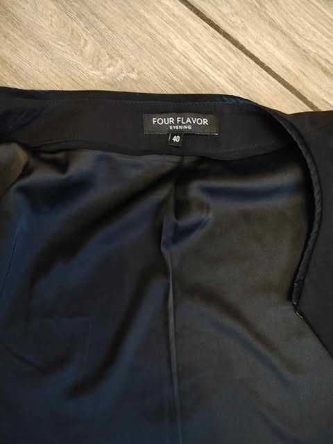 Marynarka/żakiet czarny z ozdobnymi rękawami