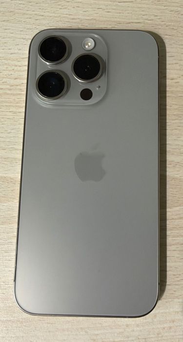 Iphone 15 PRO 256 GB Natural Titanum - Stan idealny + etui
