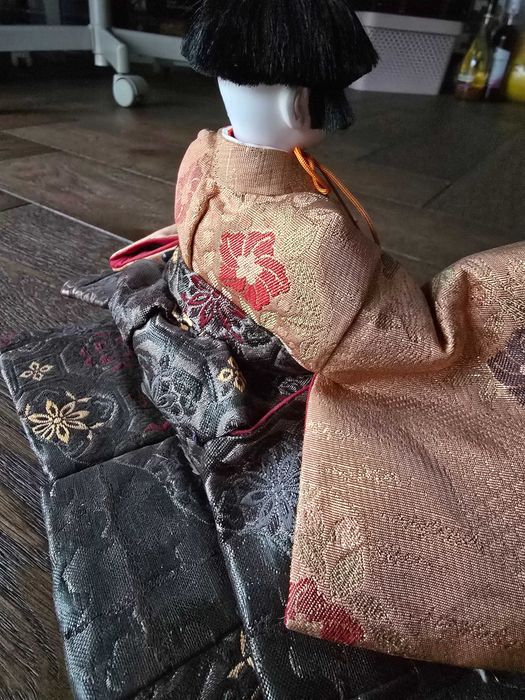 Japońska lalka Hina muzyk