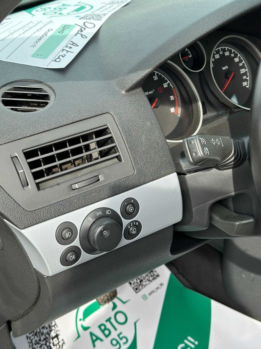 Продам Opel Astra  2016 рік можлива розстрочка,кредит,обмін!