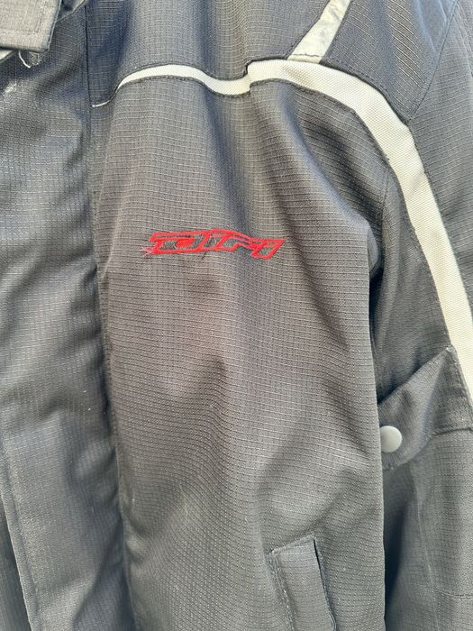 Casaco de motoqueiro