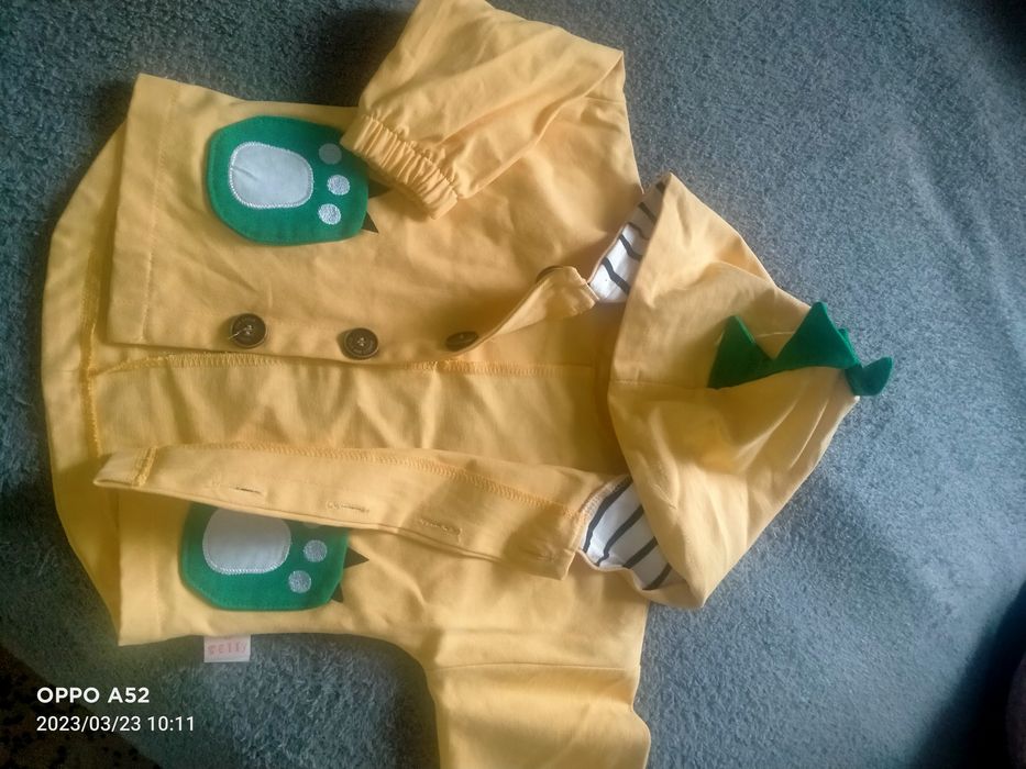 Курточка весняна