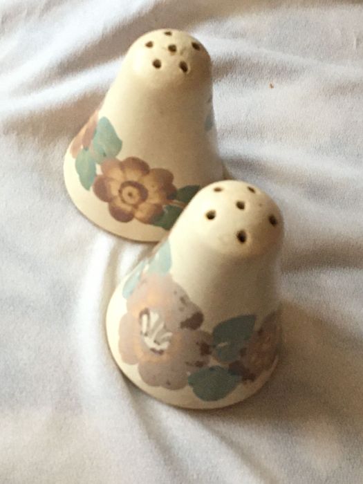 Solniczka / pieprzniczka malowane, ceramiczne, vintage