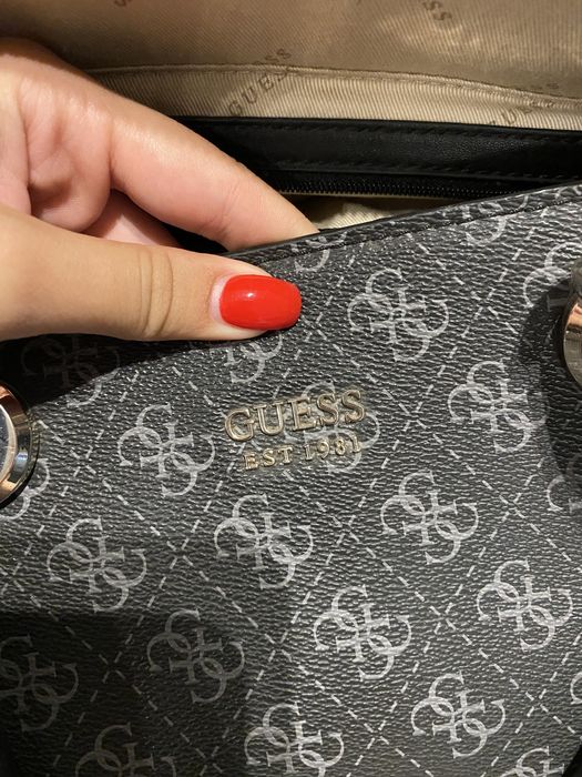 Mala Guess original em bom estado