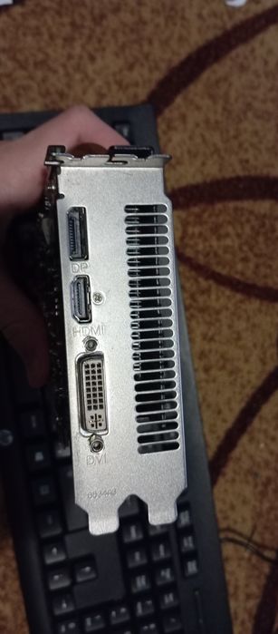 СРОЧНО!! Відеокарта напівробоча R9 270 2gb