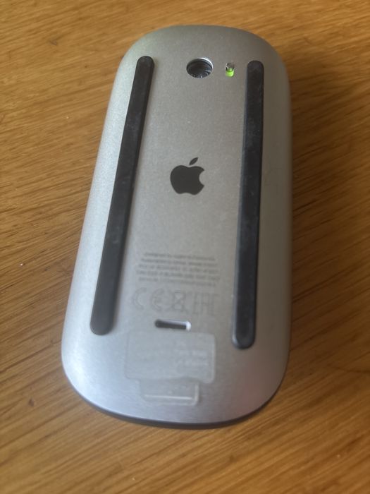 apple mouse 2  model a1657