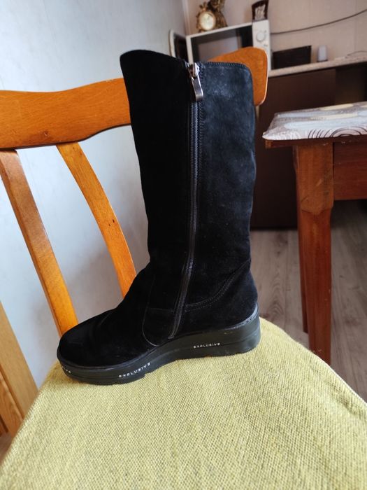 Чоботи зимові жіночі