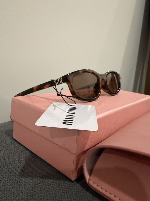 Óculos de sol Miu Miu