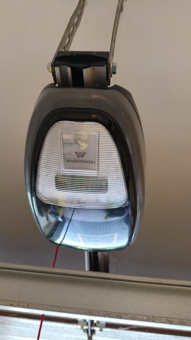 Brama garażowa - Wiśniowski, automatyka