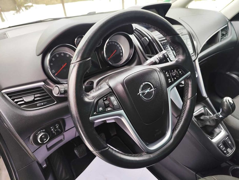 Opel Zafira 1.4 Turbo * Przepiękny STAN * 7 Siedzeń * LIFT *  LED *