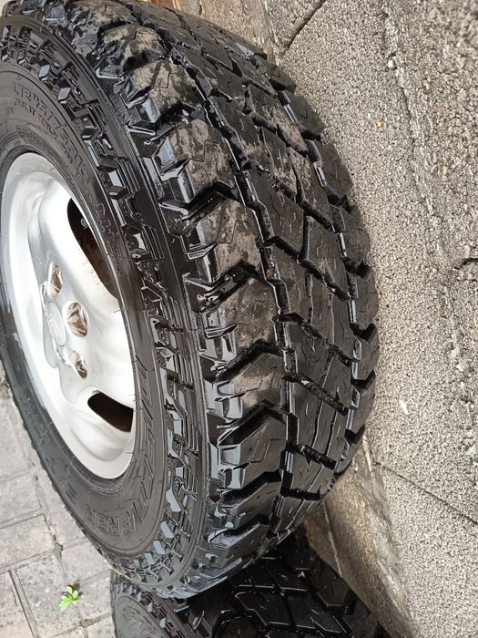 Pneus 245 75 r16 Cooper ST max