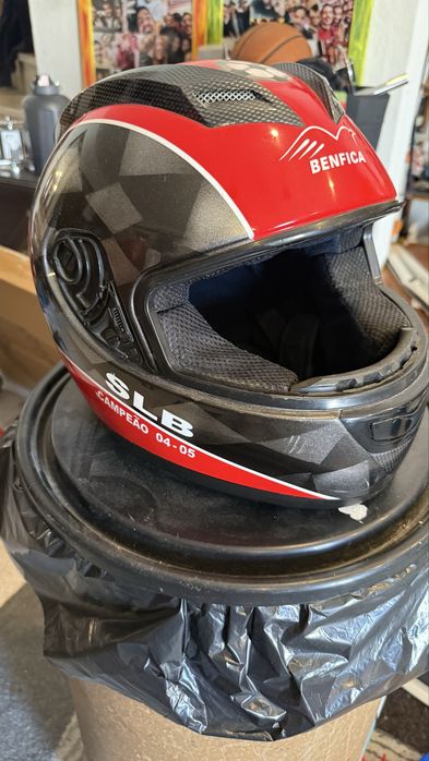 Capacete Benfica