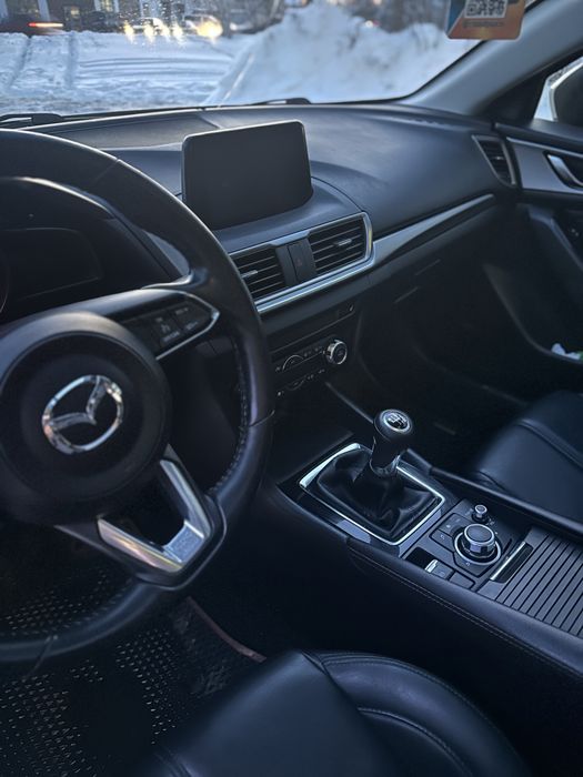 Пропонуємо авто в оренду Мазду 3 2017року,під виплату