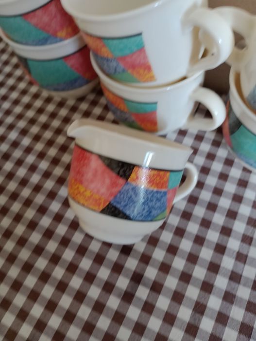 Mam na sprzedaz filiżanki z mleczkiem