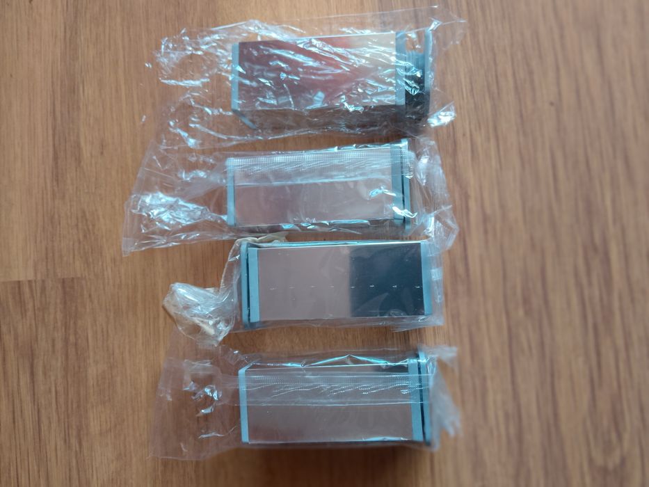 Nóżki meblowe plastikowe - komplet 4 szt.