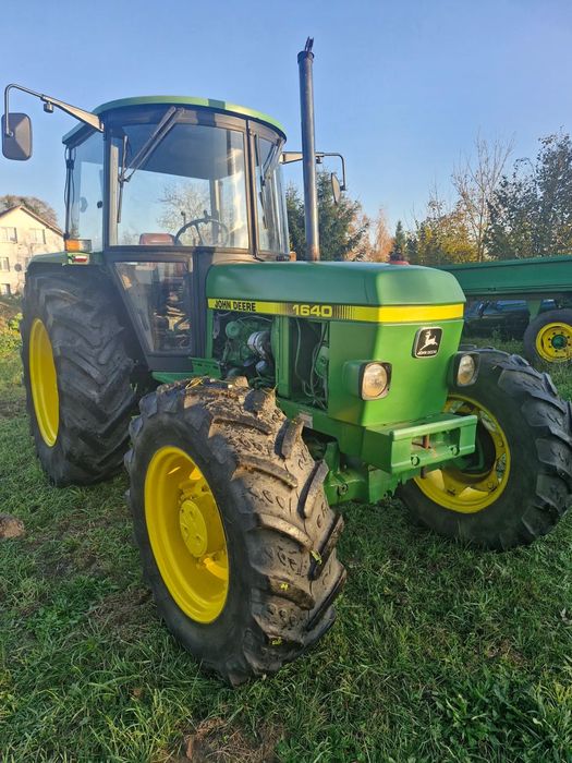 John Deere 1640  Sprzedam  traktor John Deer  1640