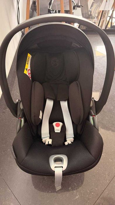 Автокрісло Cybex Cloud T i-Size 0+ Виглядає як нове