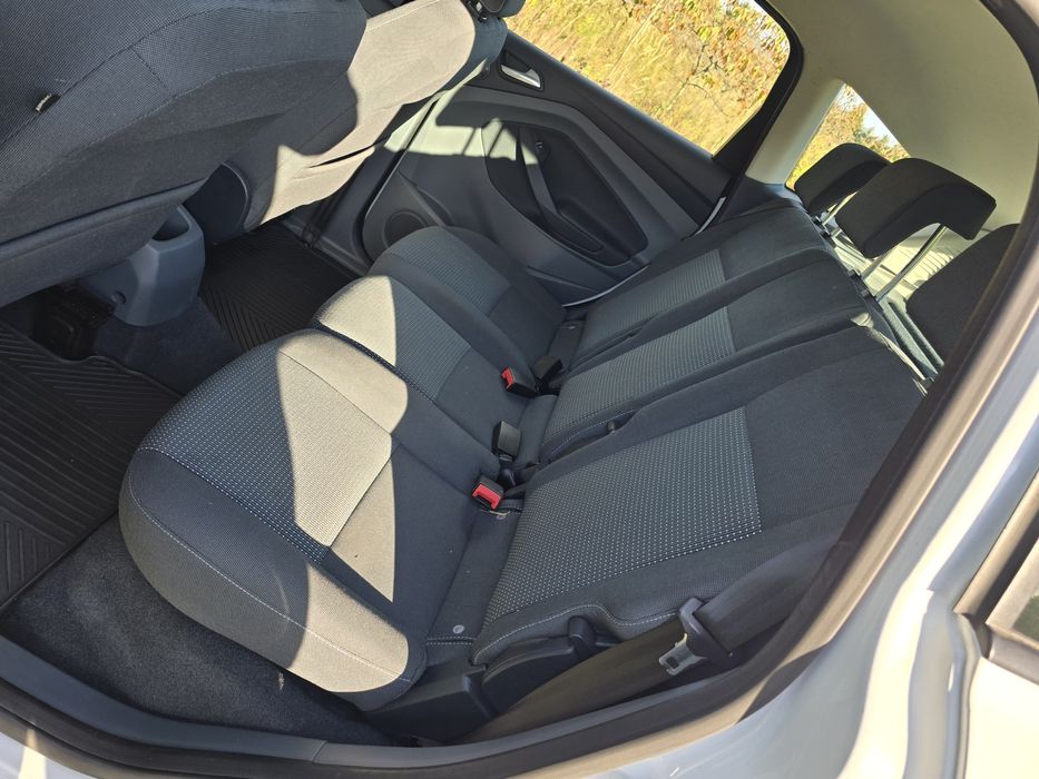 Ford C-MAX 1.6 B 120km bardzo niski przebieg tylko 111 tys km.Aso SE !