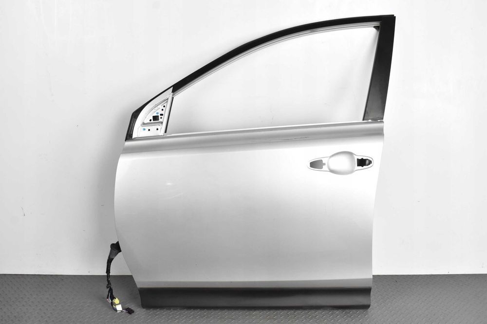 Двери передние задние правые левые Toyota Rav4 IV рест до рест разбор