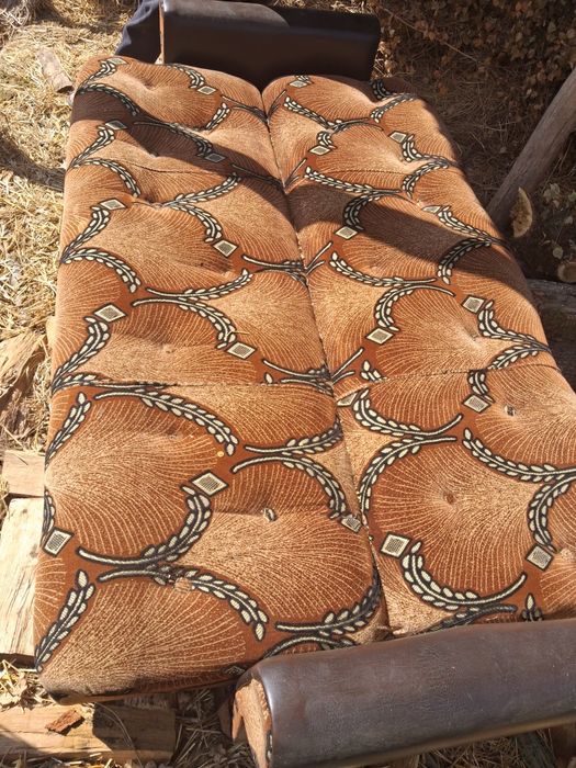 Диван гарний стан як новий