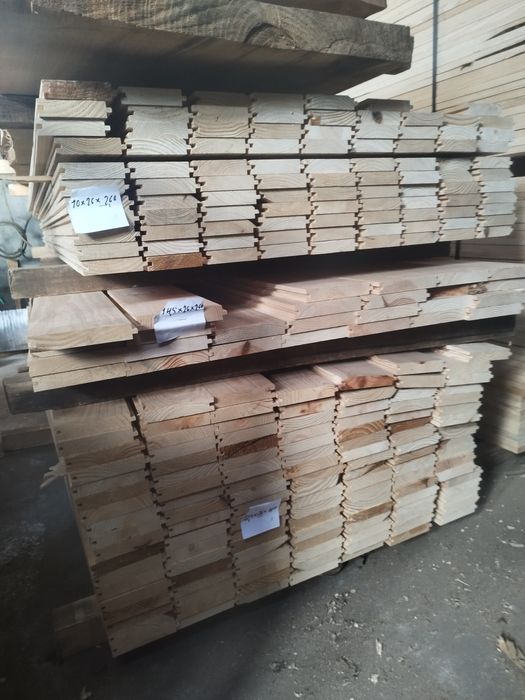 Soalho em pinho 2.60x14.5x2.6 e 260x12.5 x2.6