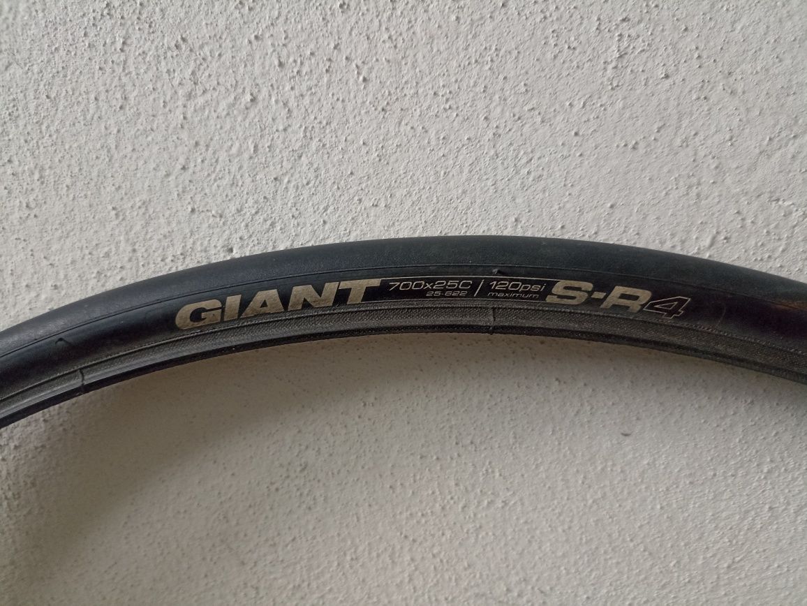 Opon Giant 700x25C SR4 Nowy S cz OLX.pl