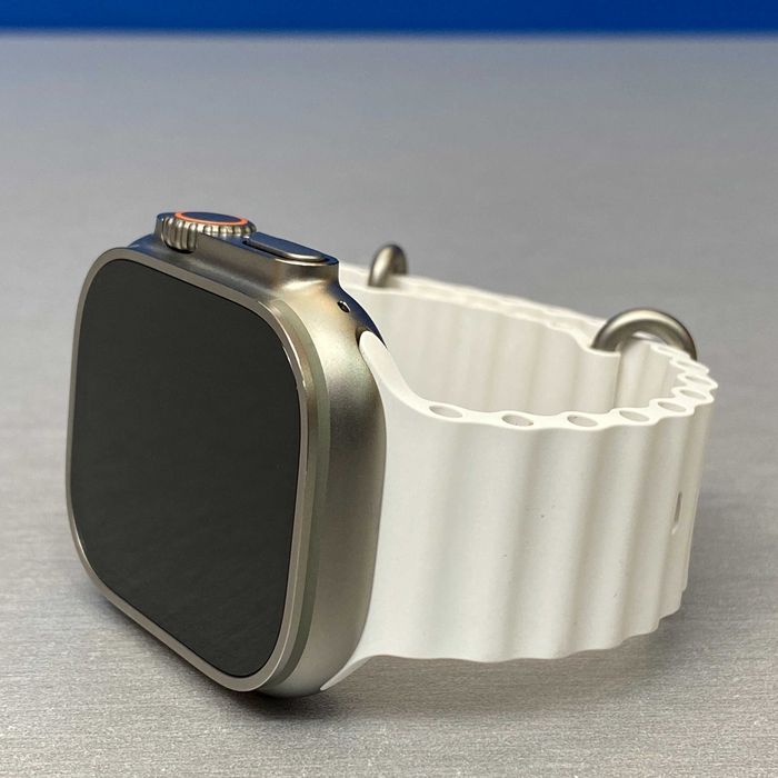 Apple Watch Ultra 2 | Titanium Natural | 49mm | White Ocean Band