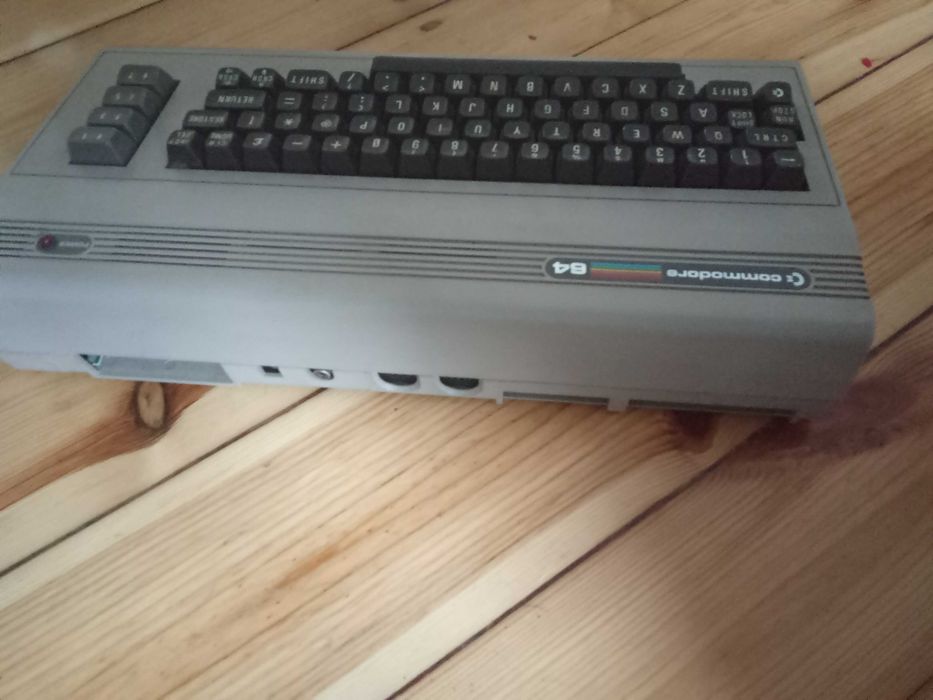 Commodore C 64 retro komputer nie Amiga Atari