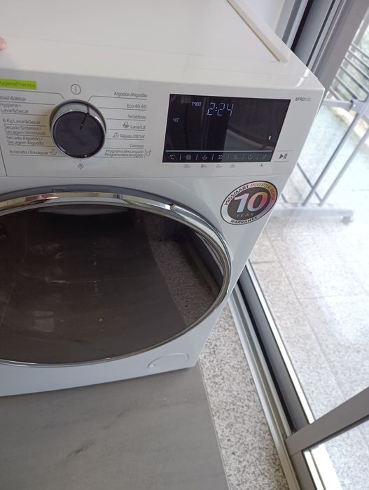 Máquina de lavar e secar roupa Beko BPRO500
